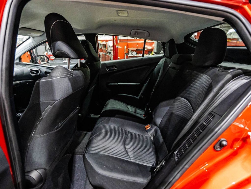 2020 Toyota Prius Prime in Lachenaie, Quebec - 13 - w1024h768px