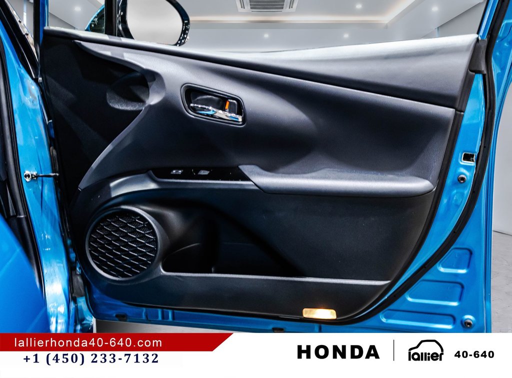 Toyota Prius Prime  2020 à Montréal, Québec - 16 - w1024h768px