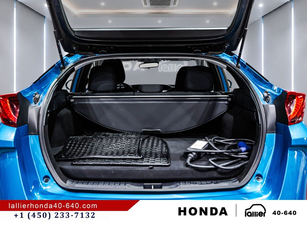 Toyota Prius Prime  2020 à Montréal, Québec - 15 - w1024h768px