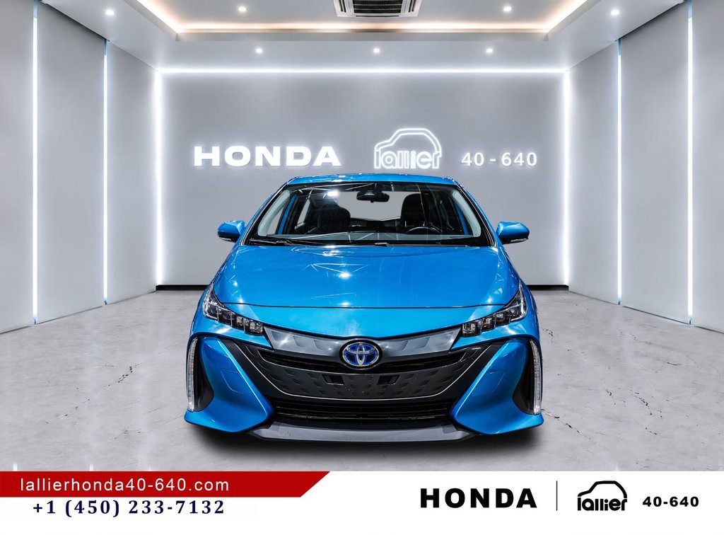 Toyota Prius Prime  2020 à Montréal, Québec - 2 - w1024h768px