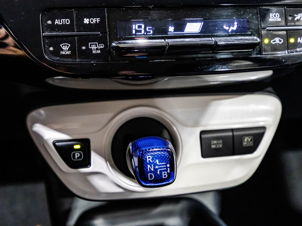 Toyota Prius  2017 à , Québec - 23 - w1024h768px