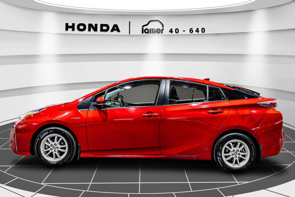 Toyota Prius  2017 à , Québec - 4 - w1024h768px