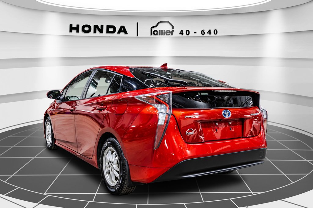 Toyota Prius  2017 à , Québec - 5 - w1024h768px