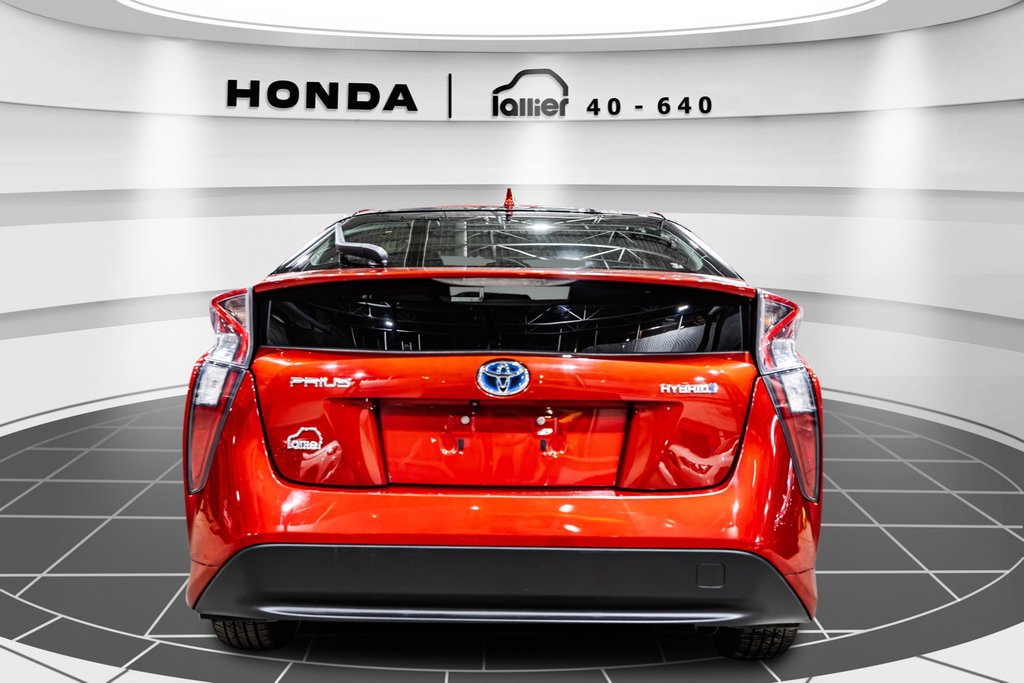 Toyota Prius  2017 à , Québec - 6 - w1024h768px