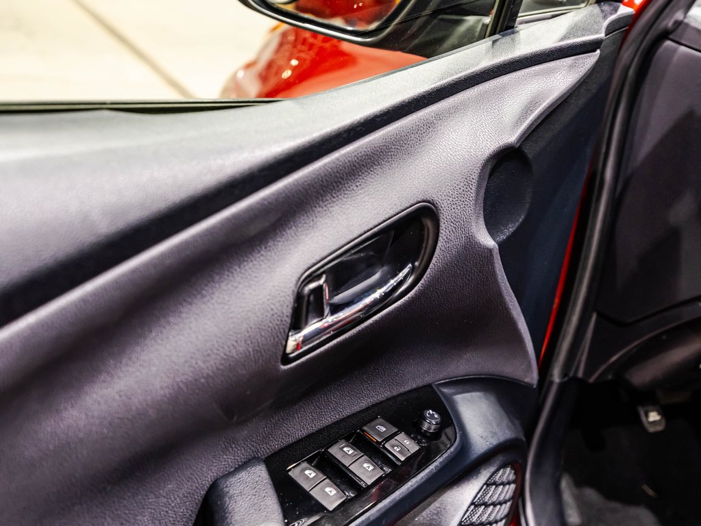 Toyota Prius  2017 à , Québec - 11 - w1024h768px