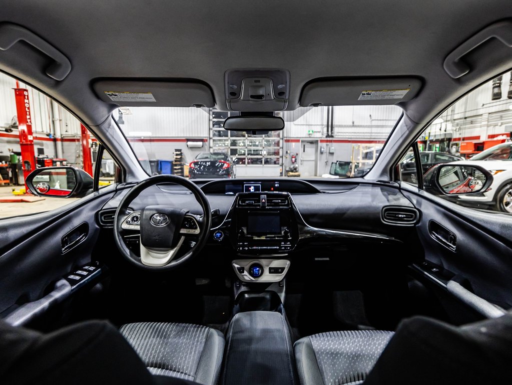 Toyota Prius  2017 à , Québec - 14 - w1024h768px