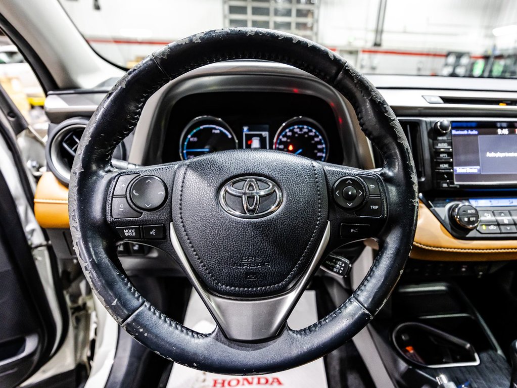 Toyota RAV4 Hybrid Limited 2017 à , Québec - 21 - w1024h768px