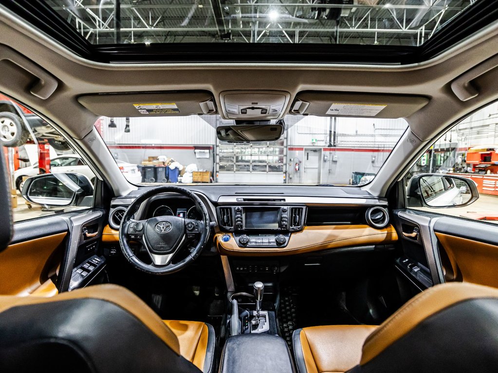 Toyota RAV4 Hybrid Limited 2017 à , Québec - 14 - w1024h768px