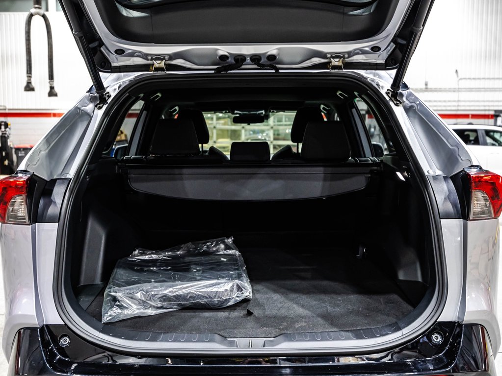 Toyota RAV4 Prime SE 2023 à , Québec - 16 - w1024h768px