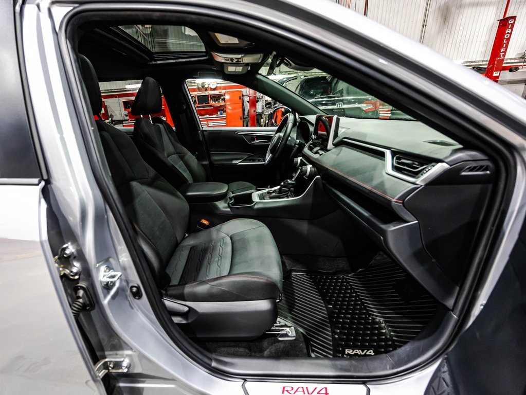 Toyota RAV4 Prime SE 2023 à , Québec - 18 - w1024h768px