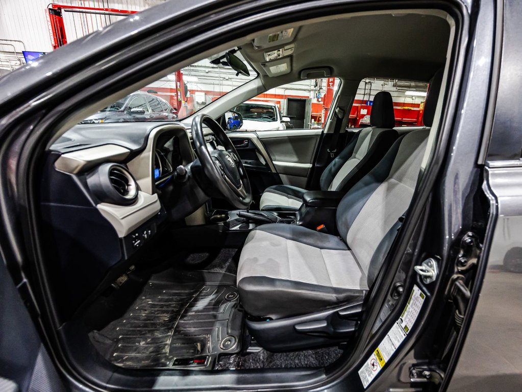 Toyota RAV4 LE 2013 à Lachenaie, Québec - 18 - w1024h768px