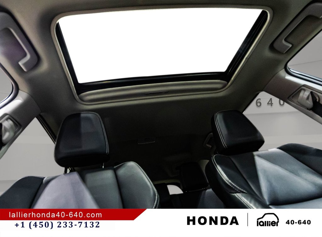 Toyota RAV4 Limited/INTÉRIEUR EN CUIR/TOIT OUVRANT/JBL 2016 à Montréal, Québec - 19 - w1024h768px