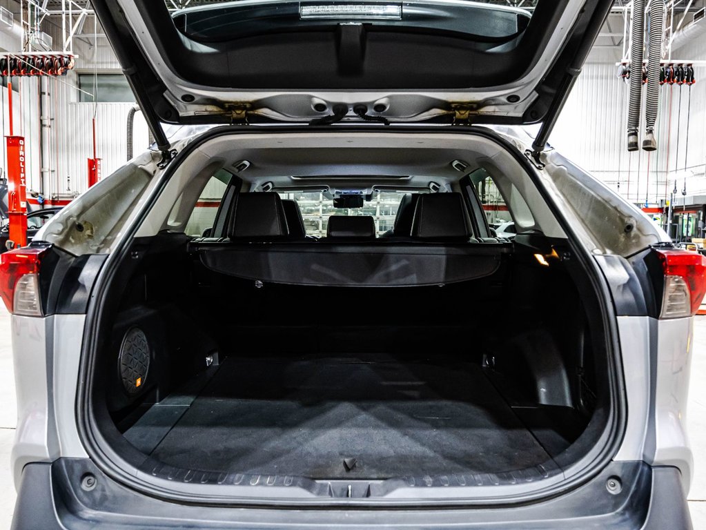 2019 Toyota RAV4 Limited in , Quebec - 15 - w1024h768px
