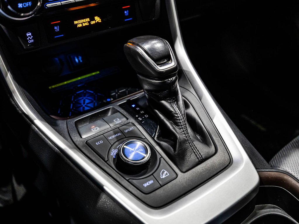 2019 Toyota RAV4 Limited in , Quebec - 26 - w1024h768px