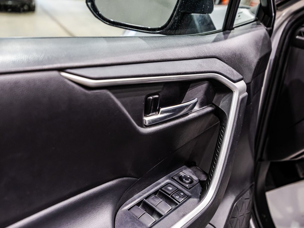 2021 Toyota RAV4 XSE in , Quebec - 11 - w1024h768px