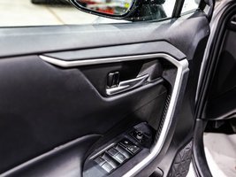 Toyota RAV4 Hybrid XLE 2022 à Lachenaie, Québec - 9 - w1024h768px