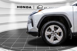 Toyota RAV4 Hybrid XLE 2022 à Lachenaie, Québec - 11 - w1024h768px