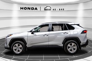 Toyota RAV4 Hybrid XLE 2022 à Lachenaie, Québec - 4 - w1024h768px