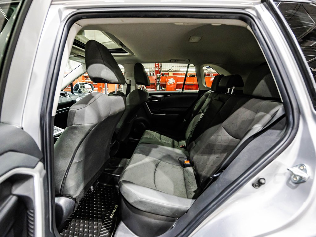 2023 Toyota RAV4 Hybrid XLE in , Quebec - 13 - w1024h768px