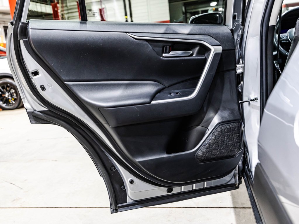2023 Toyota RAV4 Hybrid XLE in , Quebec - 8 - w1024h768px