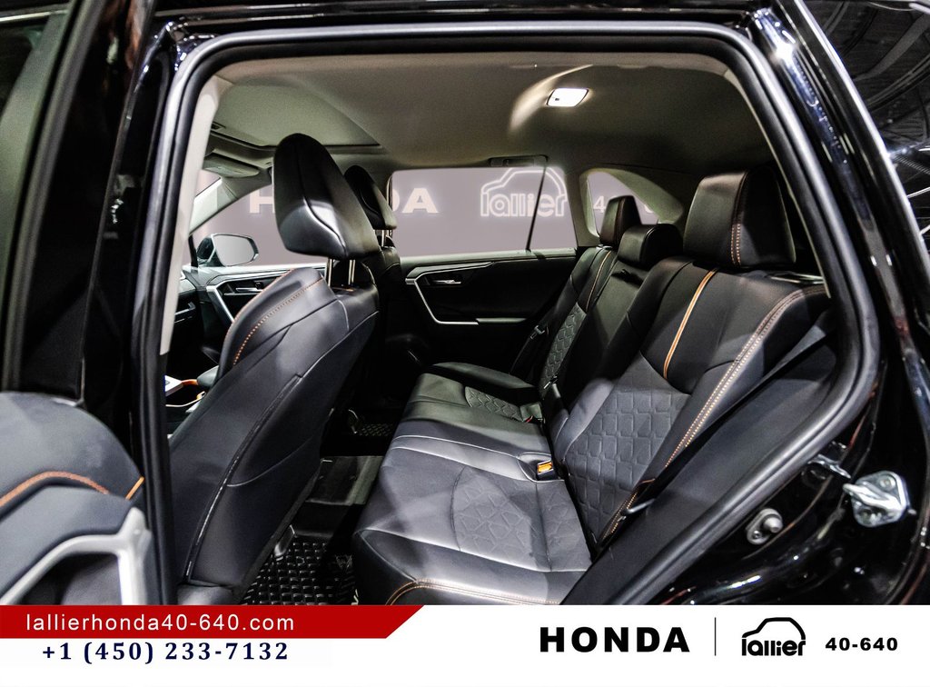 2023 Toyota RAV4 Trail/AWD/JAMAIS ACCIDENTÉ in Montréal, Quebec - 13 - w1024h768px