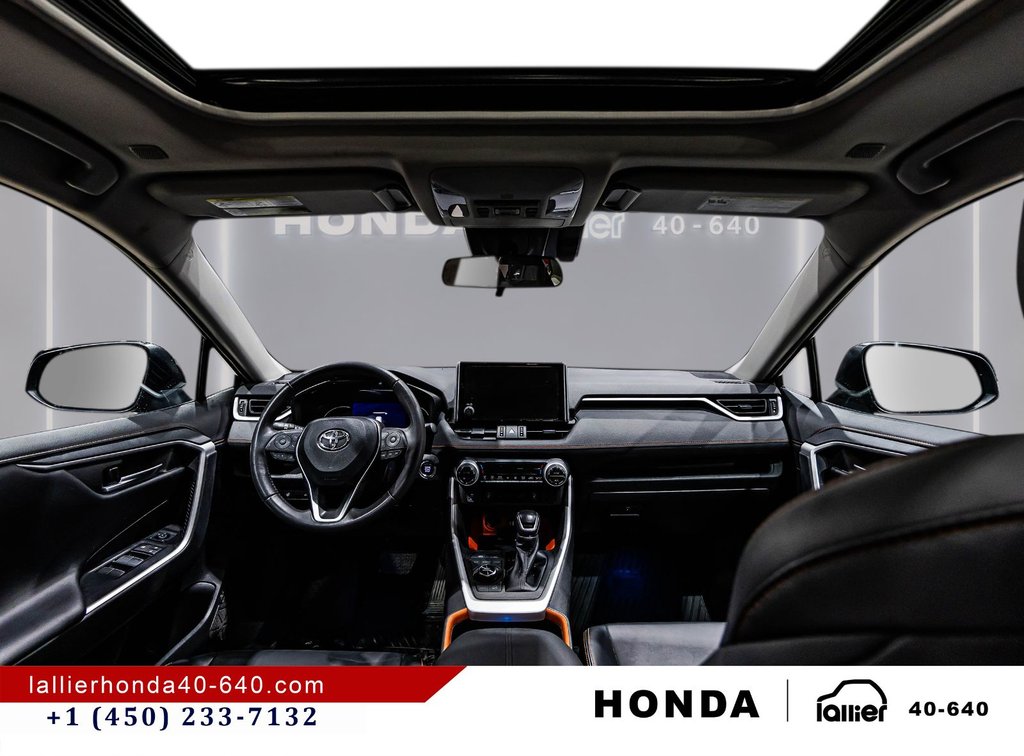 2023 Toyota RAV4 Trail/AWD/JAMAIS ACCIDENTÉ in Montréal, Quebec - 14 - w1024h768px