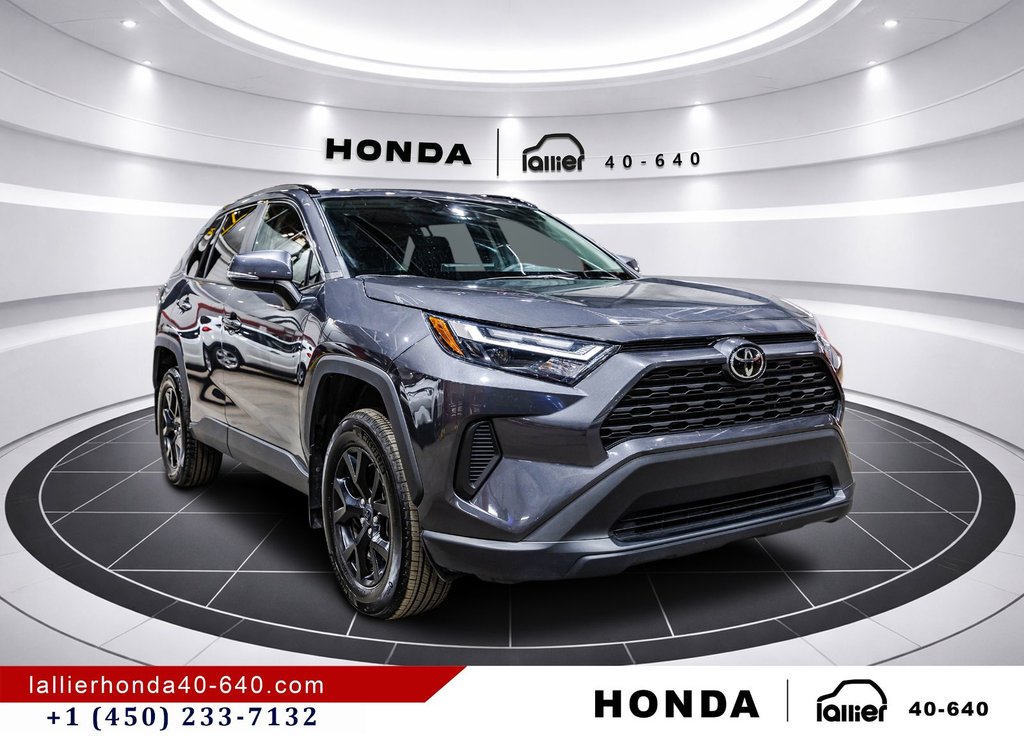 2024 Toyota RAV4 XLE/AWD/JAMAIS ACCIDENTÉ in Lachenaie, Quebec - 9 - w1024h768px