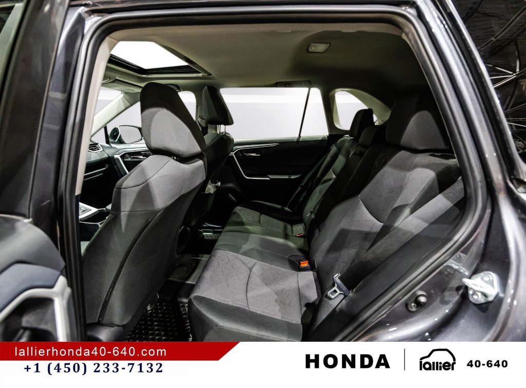 2024 Toyota RAV4 XLE/AWD/JAMAIS ACCIDENTÉ in Lachenaie, Quebec - 13 - w1024h768px
