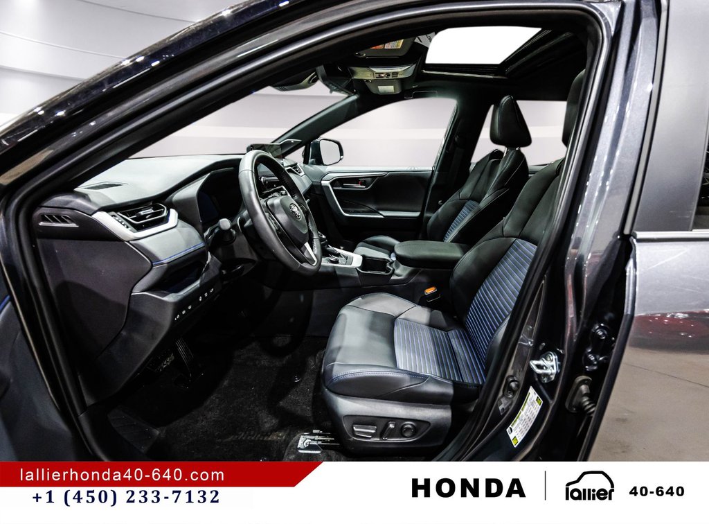 2025 Toyota RAV4 Hybrid XSE/TRÈS RARE/UN PROPRIÉTAIRE/HYBRIDE in Lachenaie, Quebec - 20 - w1024h768px