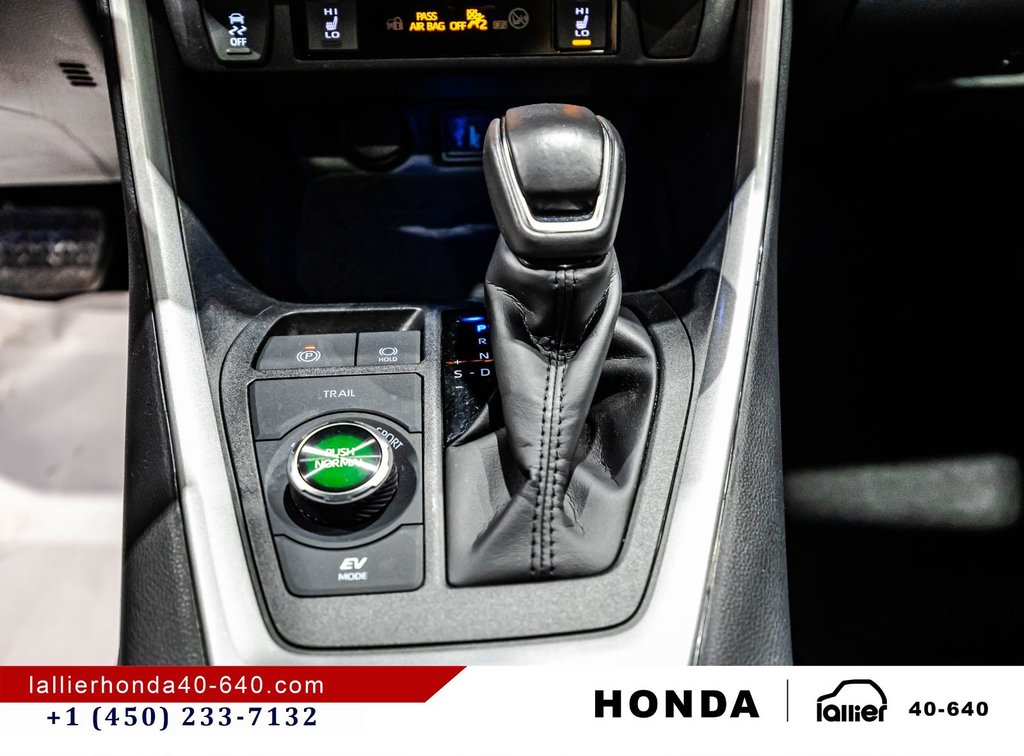 2025 Toyota RAV4 Hybrid XSE/TRÈS RARE/UN PROPRIÉTAIRE/HYBRIDE in Lachenaie, Quebec - 26 - w1024h768px