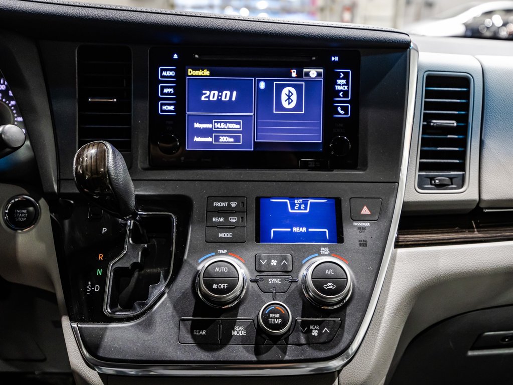 Toyota Sienna XLE 2017 à , Québec - 25 - w1024h768px