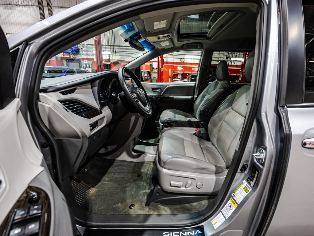 Toyota Sienna XLE 2017 à , Québec - 20 - w1024h768px