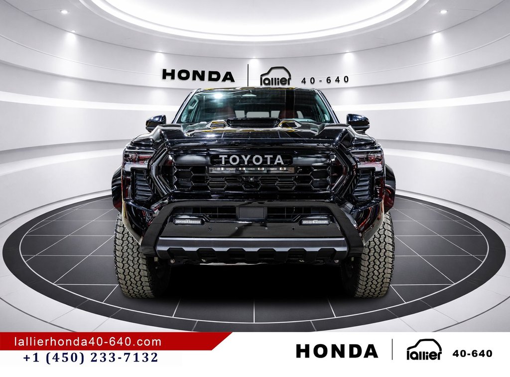 Toyota Tacoma Hybrid 2024 à Montréal, Québec - 2 - w1024h768px