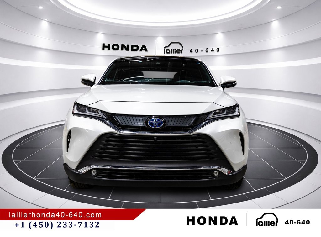 2023 Toyota Venza LIMITED in Montréal, Quebec - 2 - w1024h768px