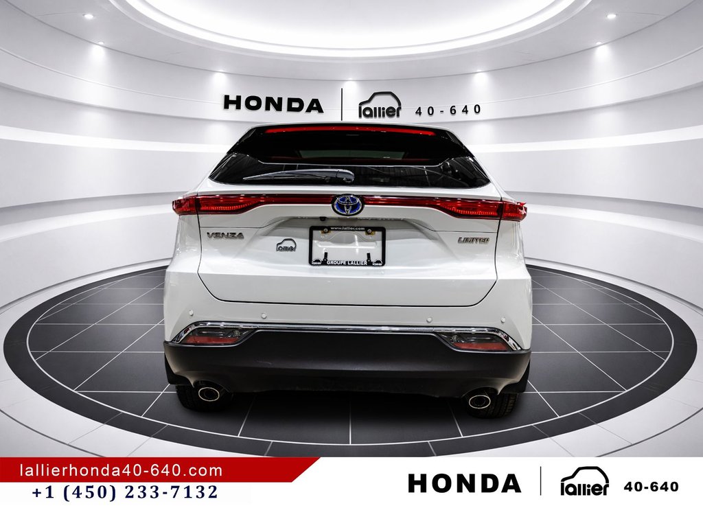 2023 Toyota Venza LIMITED in Montréal, Quebec - 6 - w1024h768px