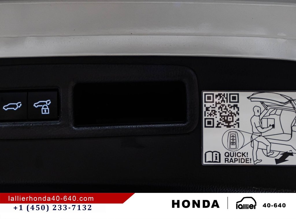 2023 Toyota Venza LIMITED in Montréal, Quebec - 15 - w1024h768px