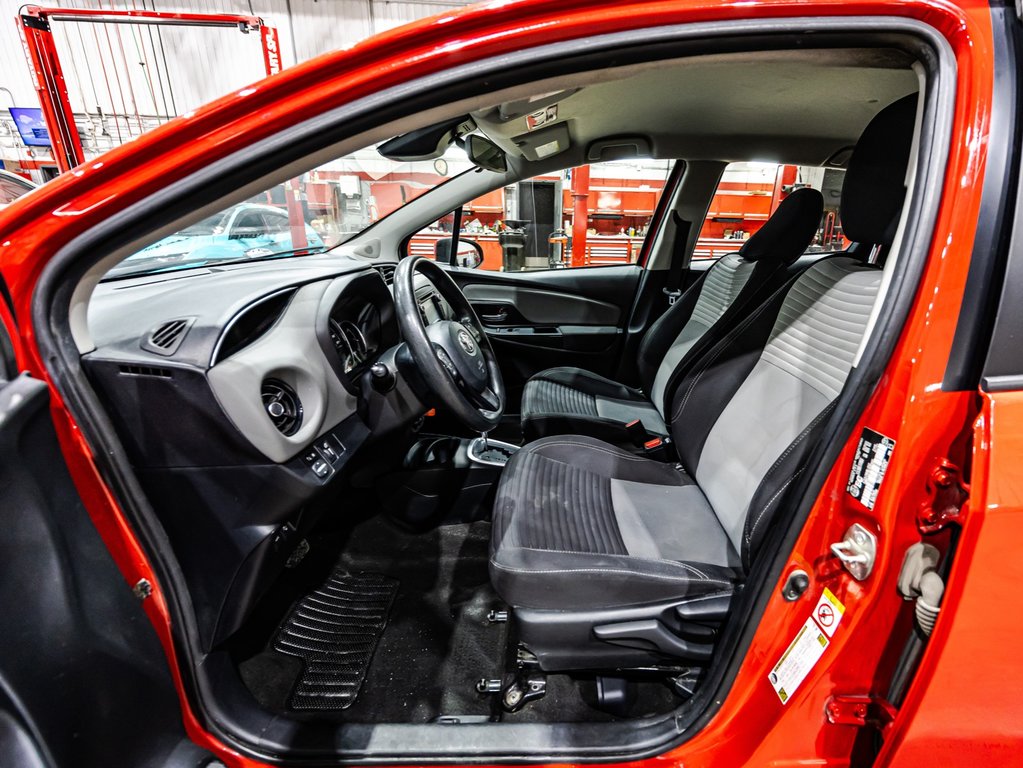 2018 Toyota Yaris Hatchback in Montreal, Quebec - 18 - w1024h768px