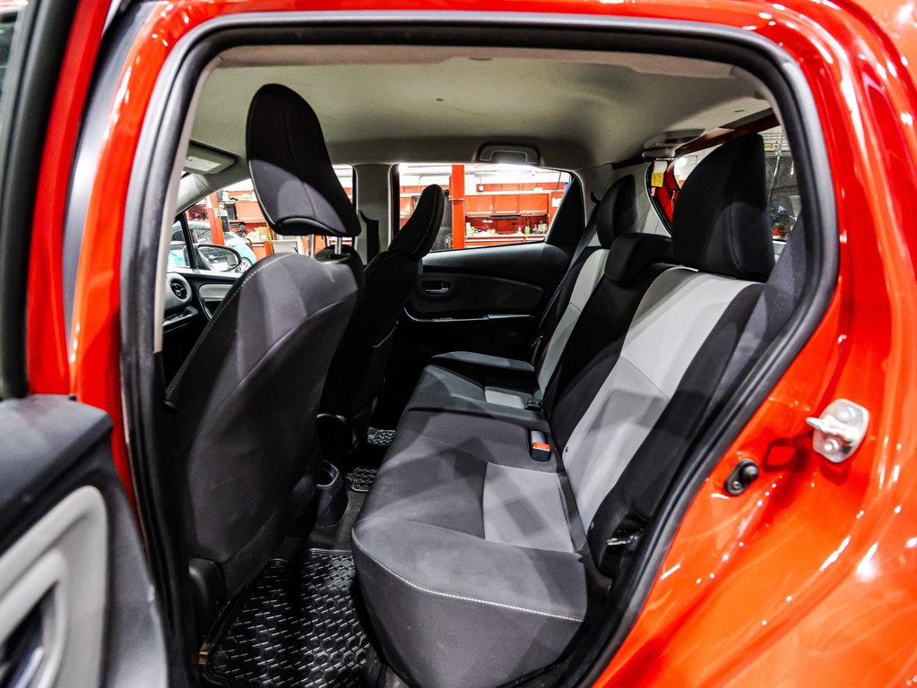 2018 Toyota Yaris Hatchback in Montreal, Quebec - 13 - w1024h768px