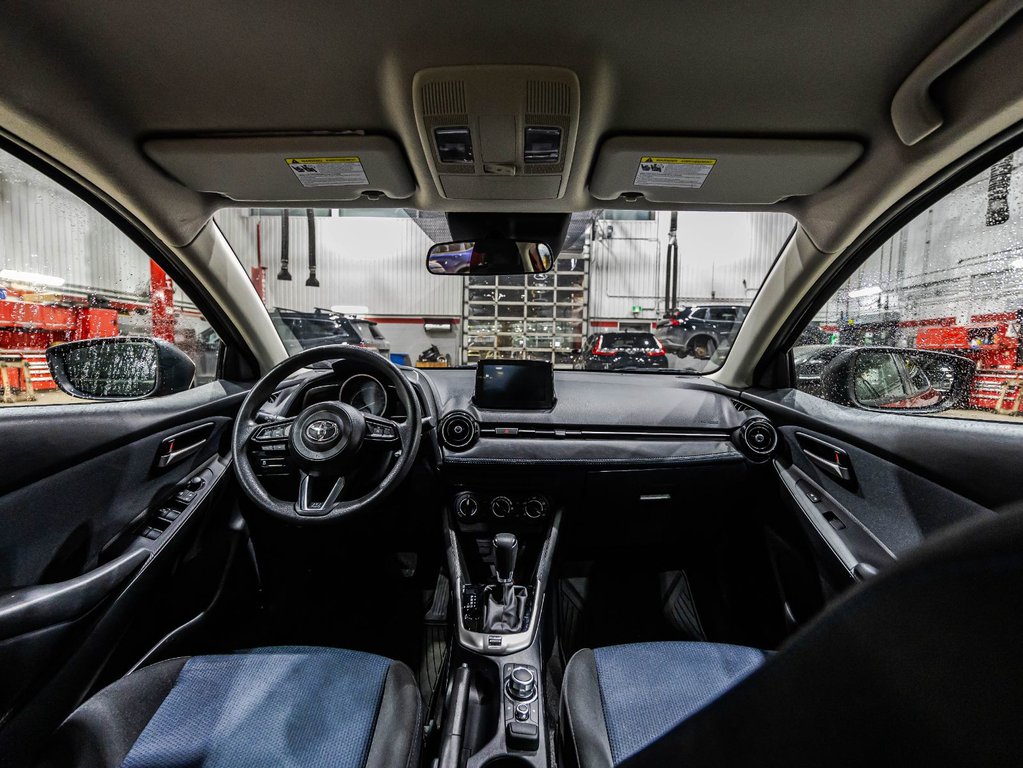 Toyota Yaris Hatchback  2020 à , Québec - 14 - w1024h768px