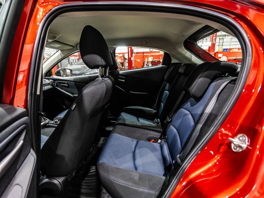 Toyota Yaris Hatchback  2020 à , Québec - 13 - w1024h768px