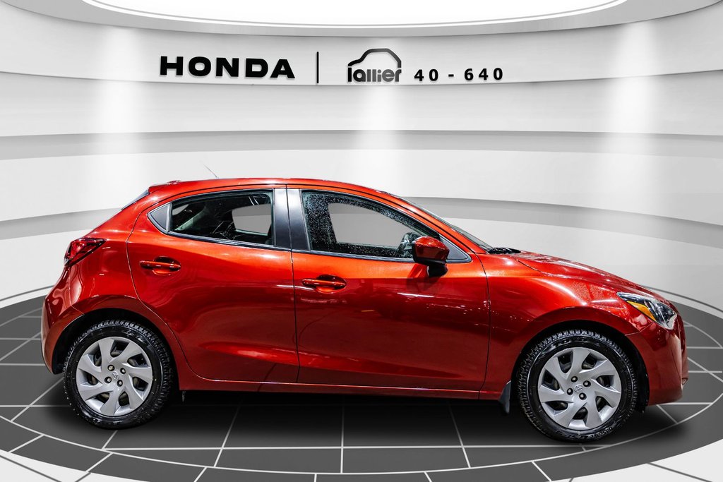 Toyota Yaris Hatchback  2020 à , Québec - 8 - w1024h768px