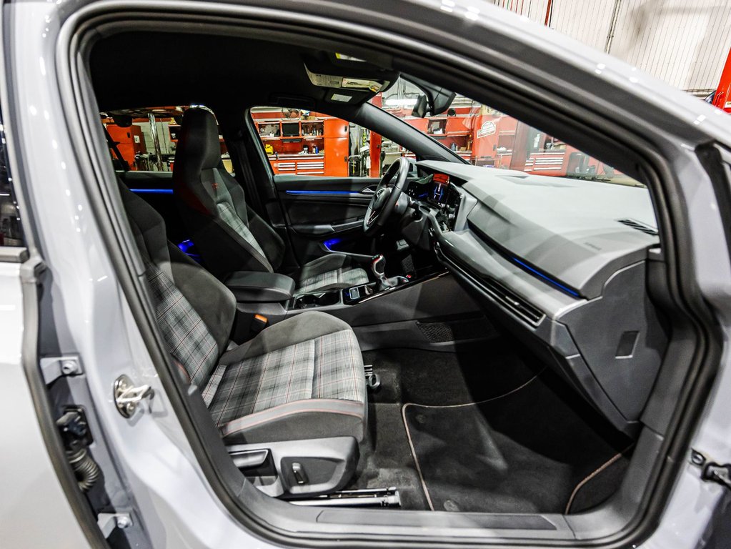 2023 Volkswagen Golf GTI in Lachenaie, Quebec - 17 - w1024h768px