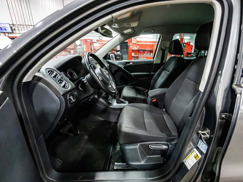 2016  Tiguan COMFORTLINE in Lachenaie, Quebec - 18 - w1024h768px