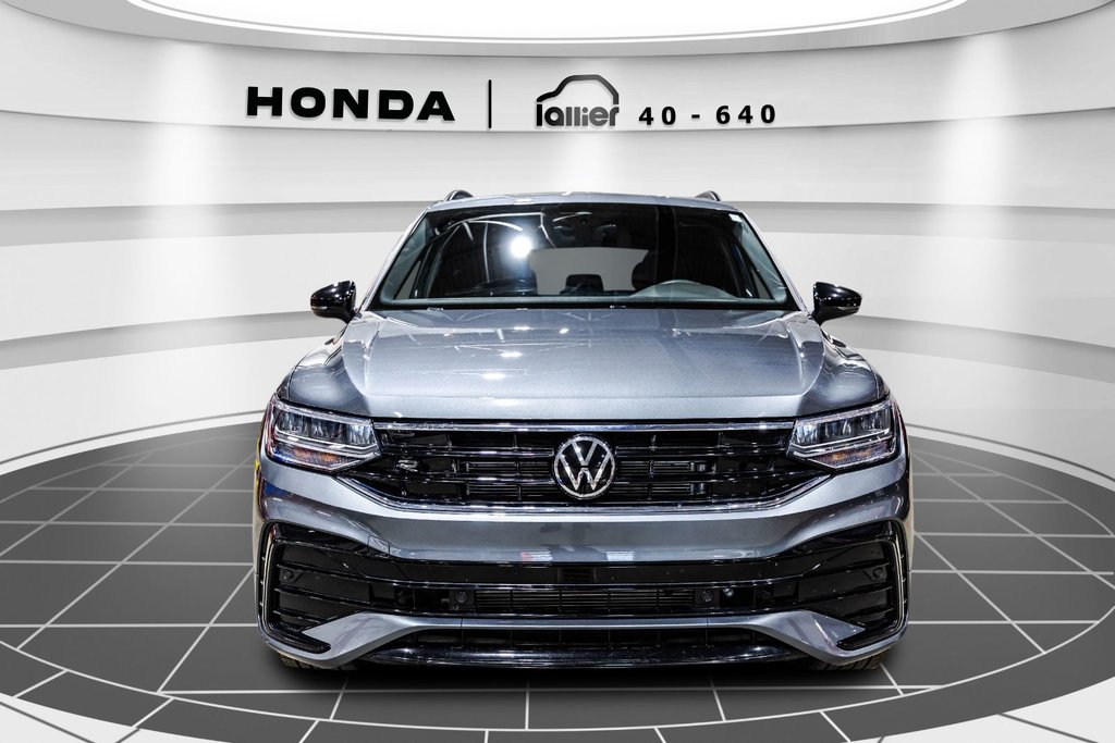 Volkswagen Tiguan Comfortline R-Line Black Edition 2023 à Montréal, Québec - 2 - w1024h768px