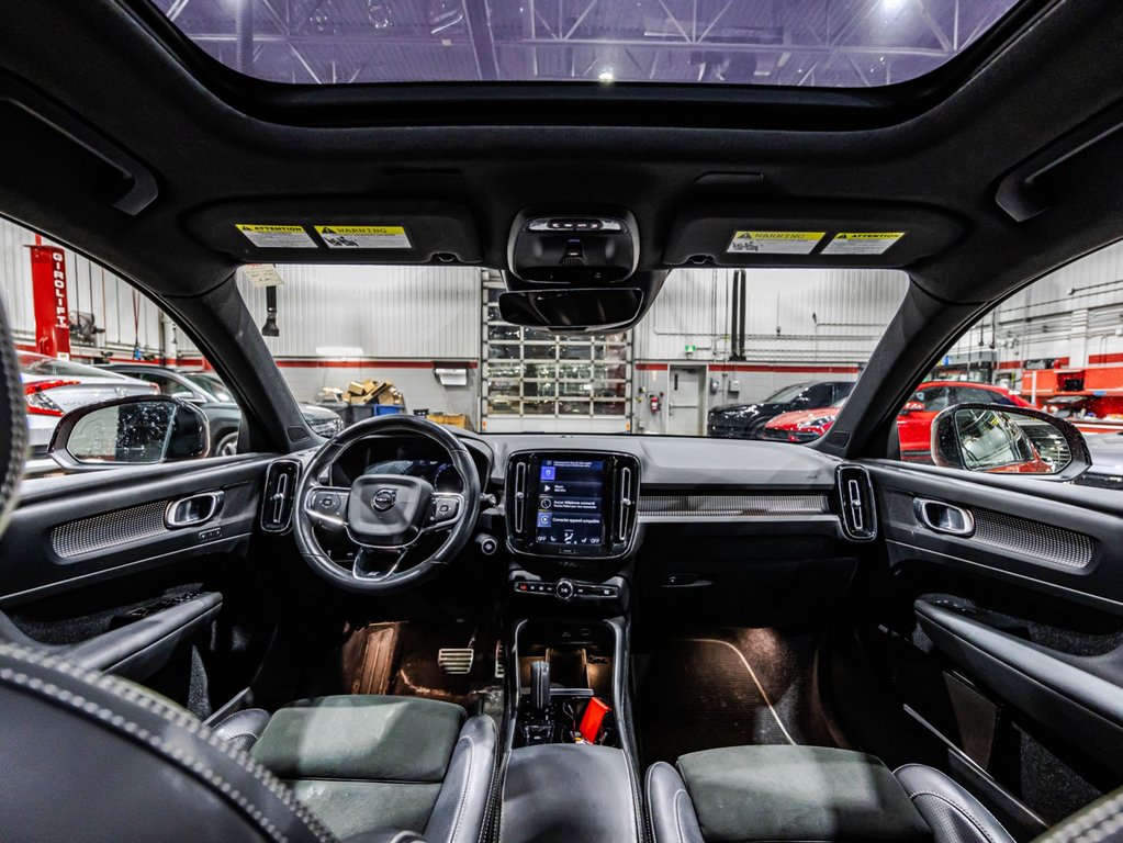 2020 Volvo XC40 R-Design in , Quebec - 14 - w1024h768px
