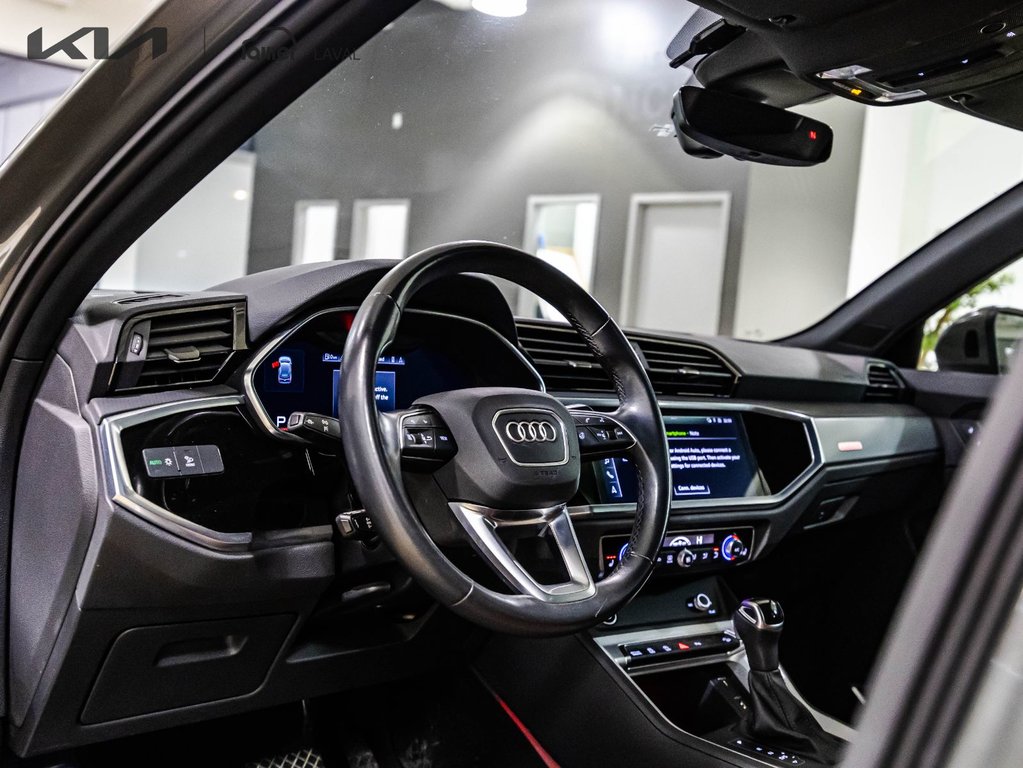 Audi Q3 Technik 2021 à , Québec - 16 - w1024h768px