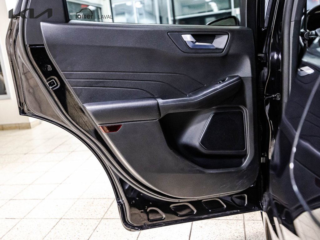 2023 Ford Escape ST-Line in , Quebec - 12 - w1024h768px