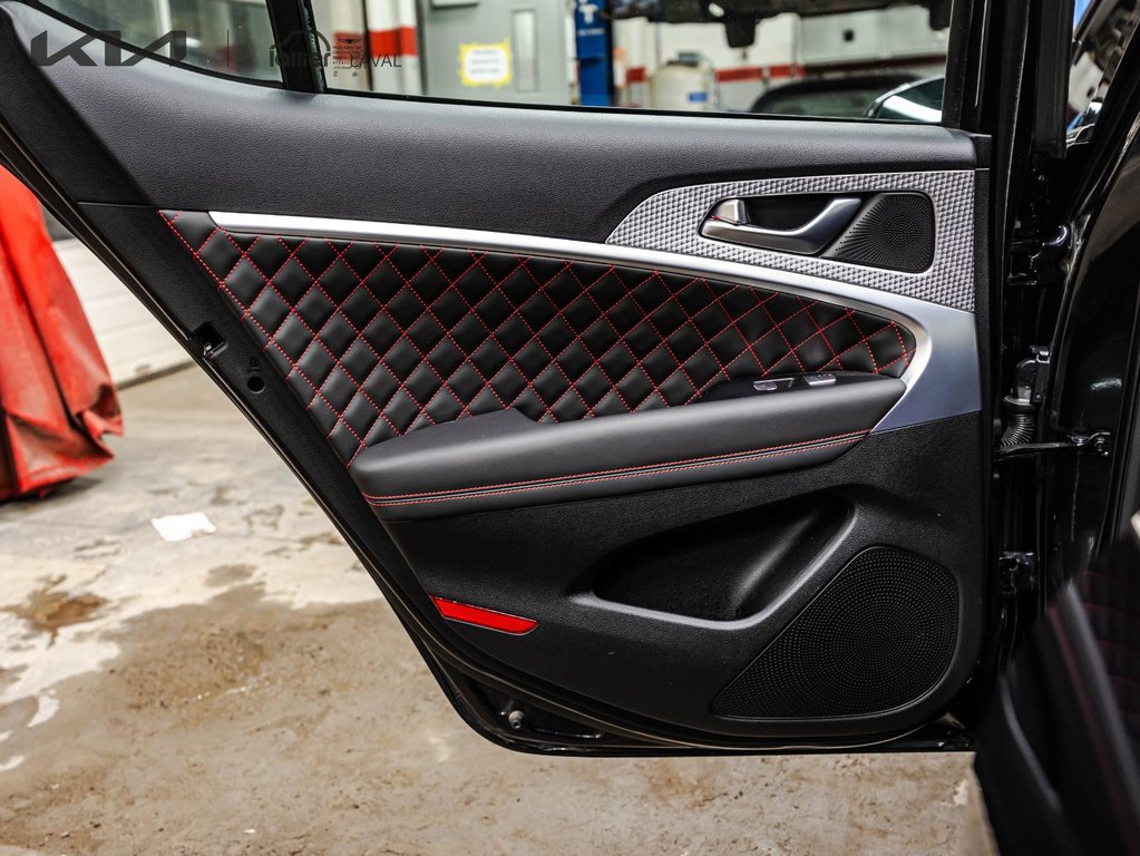 GENESIS G70 3.3T Sport 2023 à Montréal, Québec - 13 - w1024h768px