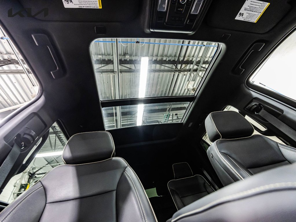 2023 GMC Yukon SLT in Montréal, Quebec - 17 - w1024h768px