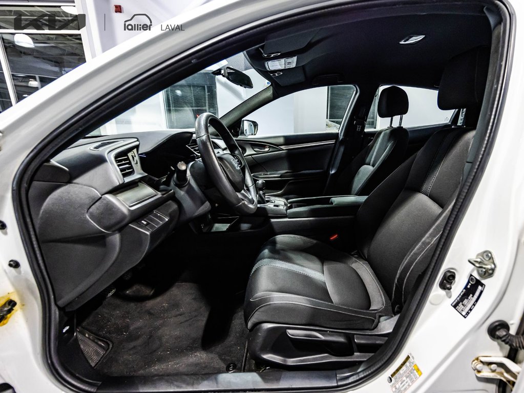 2017  Civic Hatchback LX in , Quebec - 14 - w1024h768px